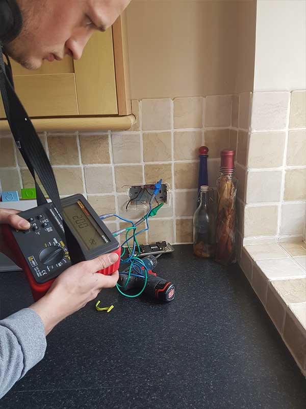 Electrical fault finding and diagnostics, Southampton